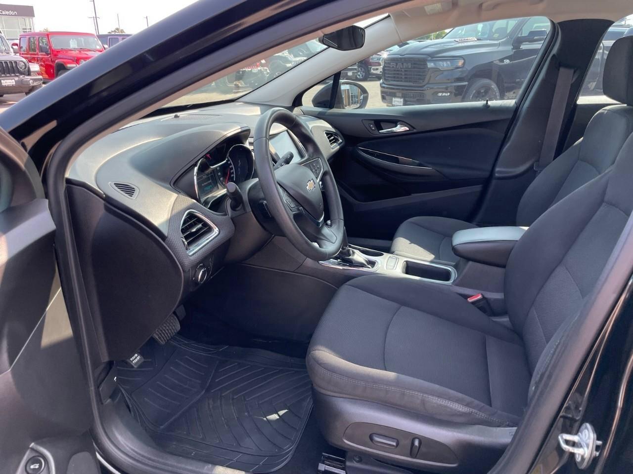 2016 Chevrolet Cruze 4DR SDN AUTO LT Photo