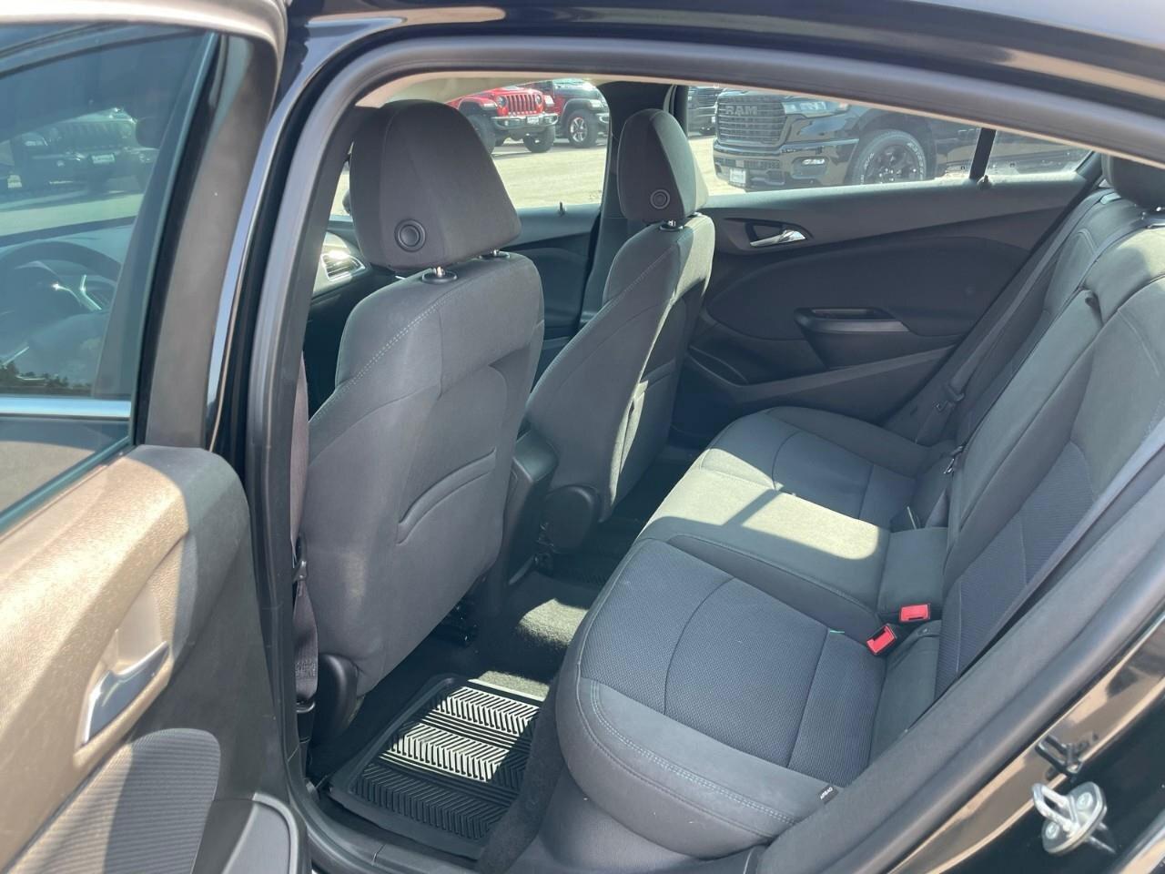 2016 Chevrolet Cruze 4DR SDN AUTO LT Photo