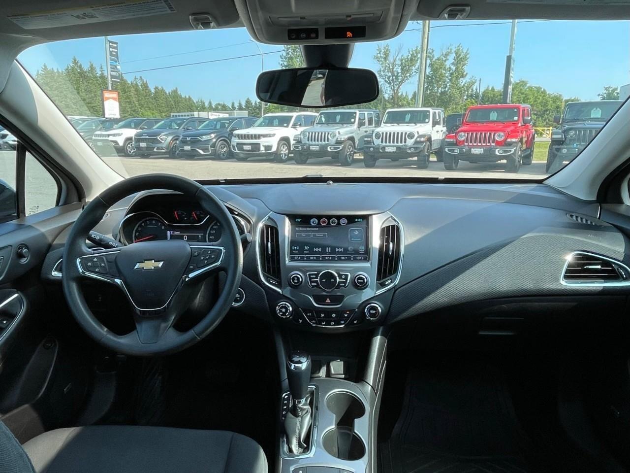 2016 Chevrolet Cruze 4DR SDN AUTO LT Photo