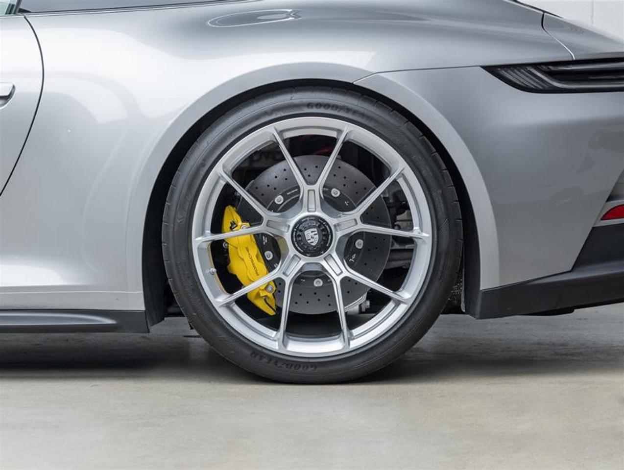 2024 Porsche 911  Photo