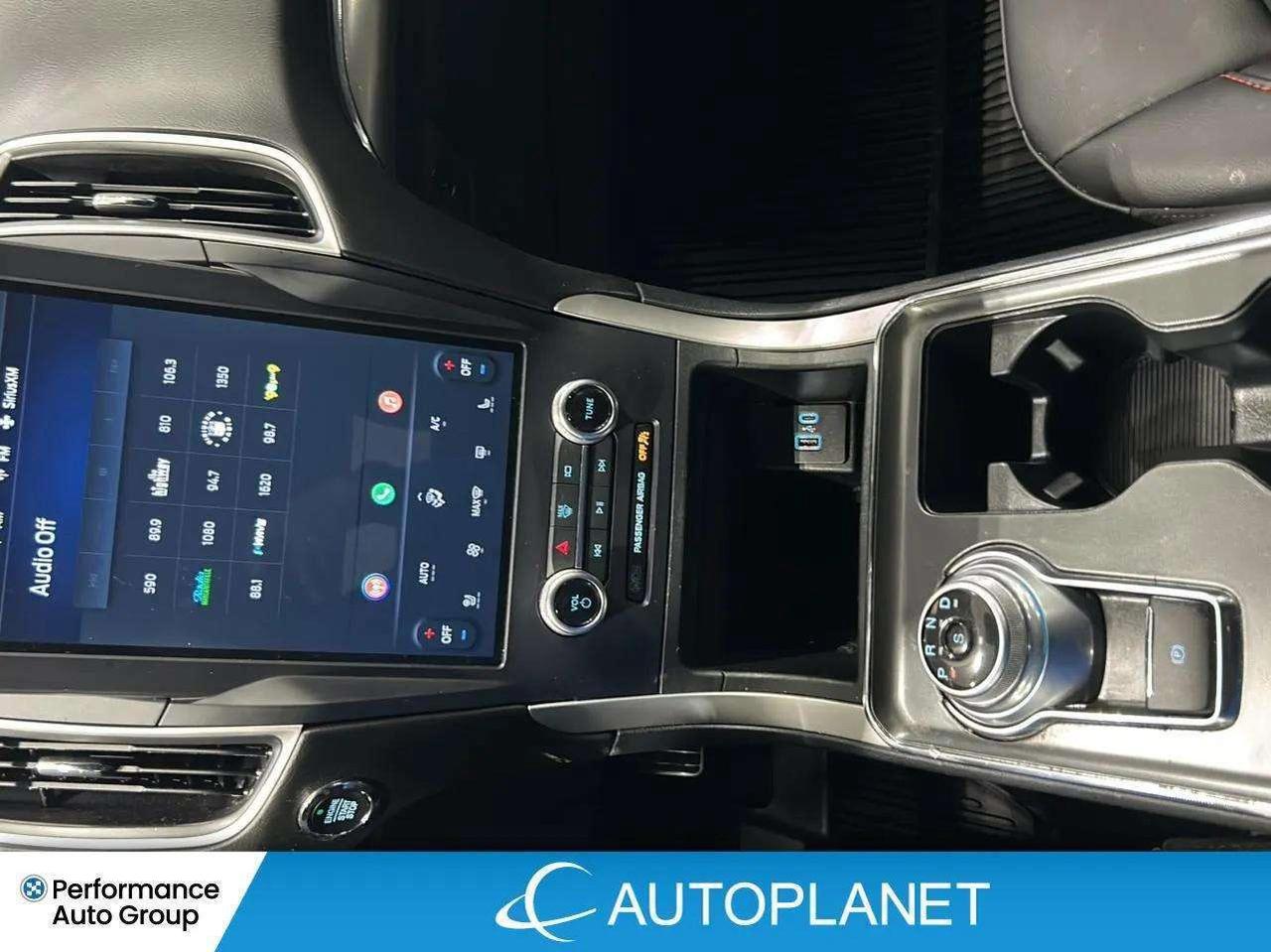 2024 Ford Edge ST-Line AWD, Apple CarPlay, Back Up Cam, New Tires Photo