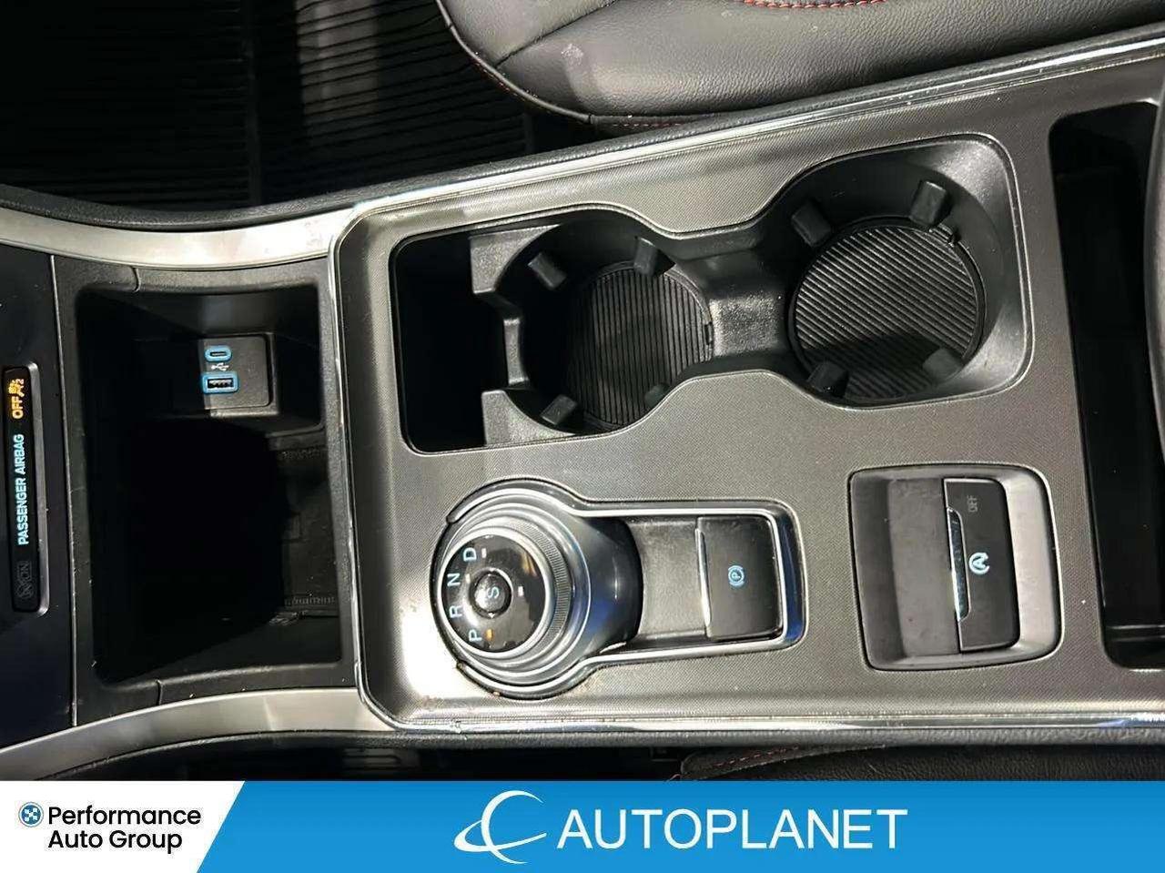 2024 Ford Edge ST-Line AWD, Apple CarPlay, Back Up Cam, New Tires Photo