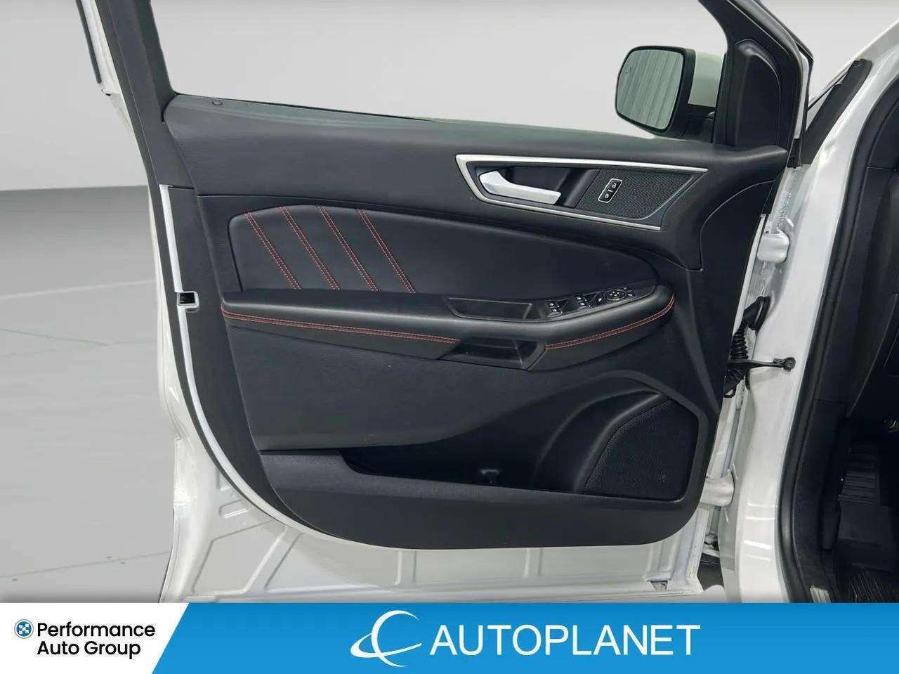 2024 Ford Edge ST-Line AWD, Apple CarPlay, Back Up Cam, New Tires Photo
