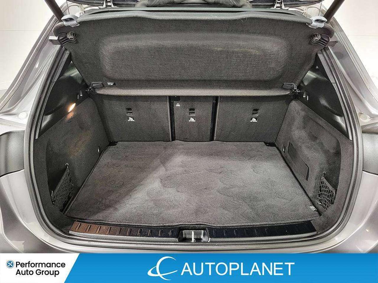 2023 Mercedes-Benz GLA 250 4MATIC, Pano Roof, Back Up Cam, Apple CarPlay! Photo