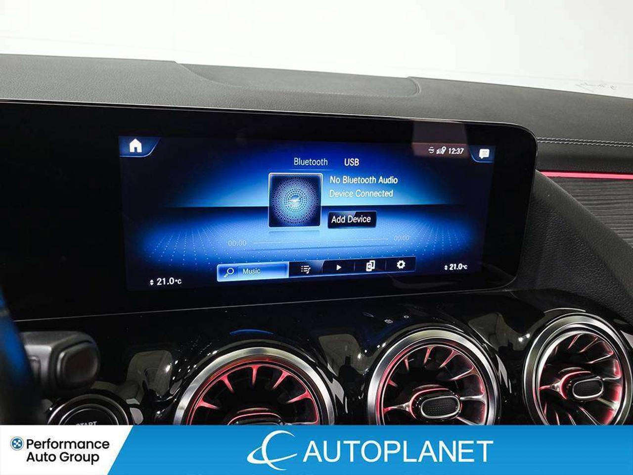 2023 Mercedes-Benz GLA 250 4MATIC, Pano Roof, Back Up Cam, Apple CarPlay! Photo
