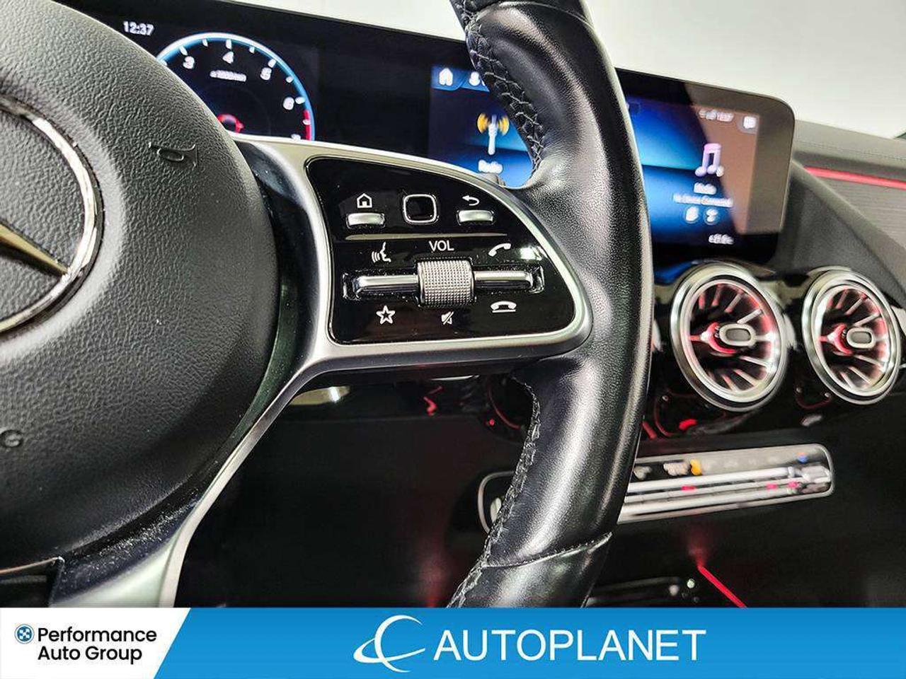 2023 Mercedes-Benz GLA 250 4MATIC, Pano Roof, Back Up Cam, Apple CarPlay! Photo