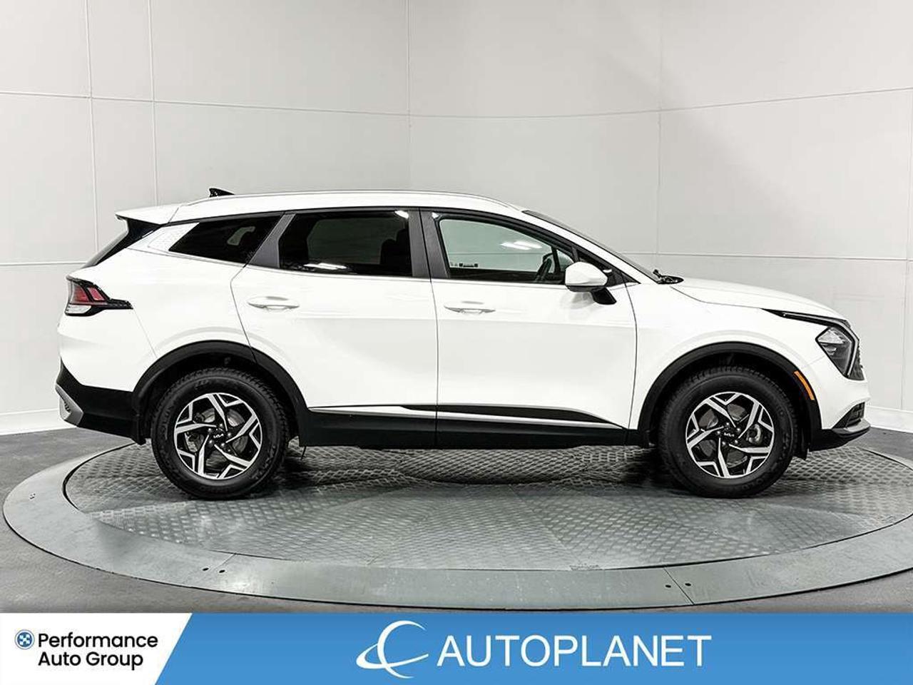 2024 Kia Sportage LX AWD, Back Up Cam, Heated Seats, New Brakes! Photo