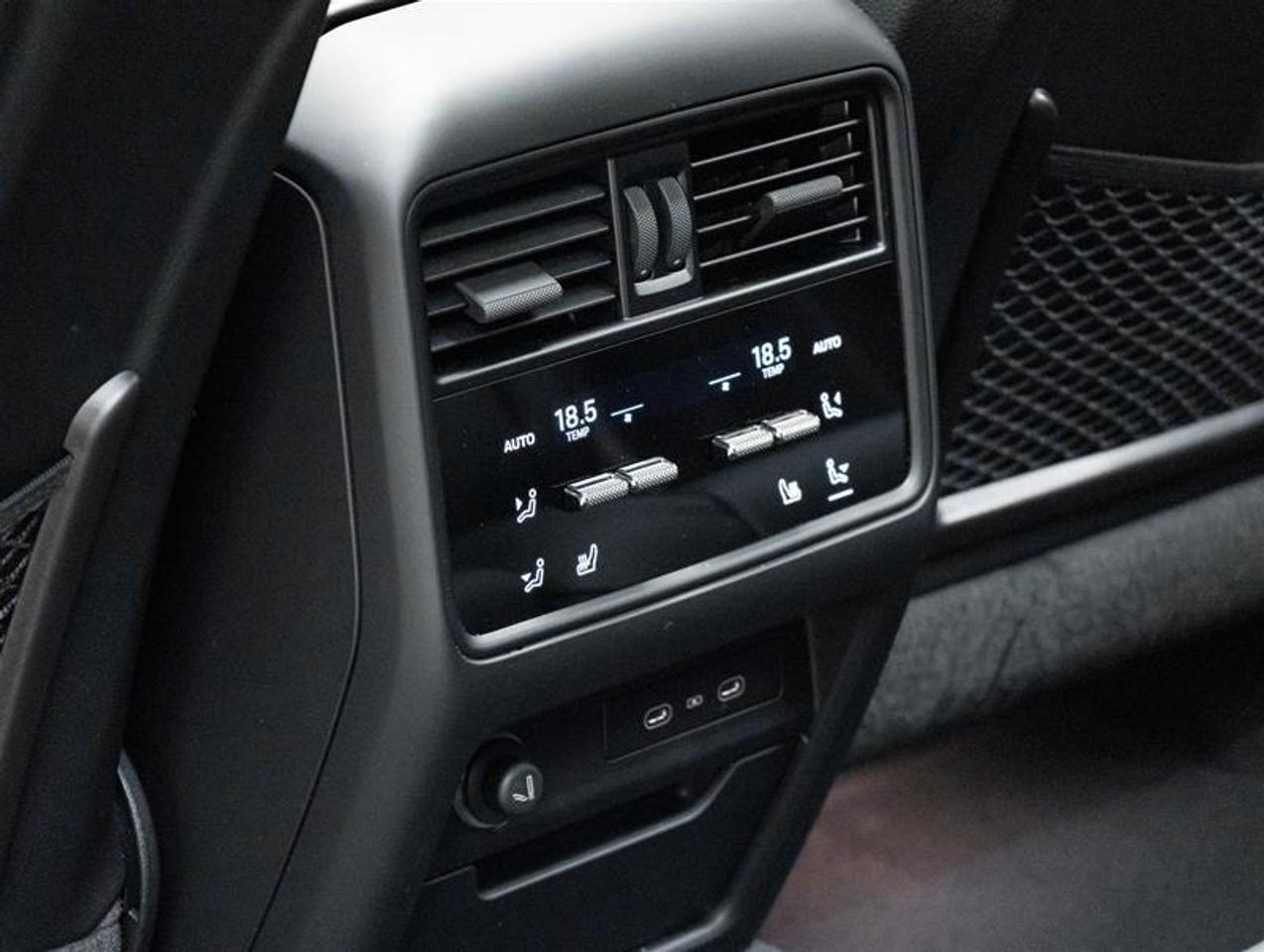 2026 Porsche Cayenne  Photo