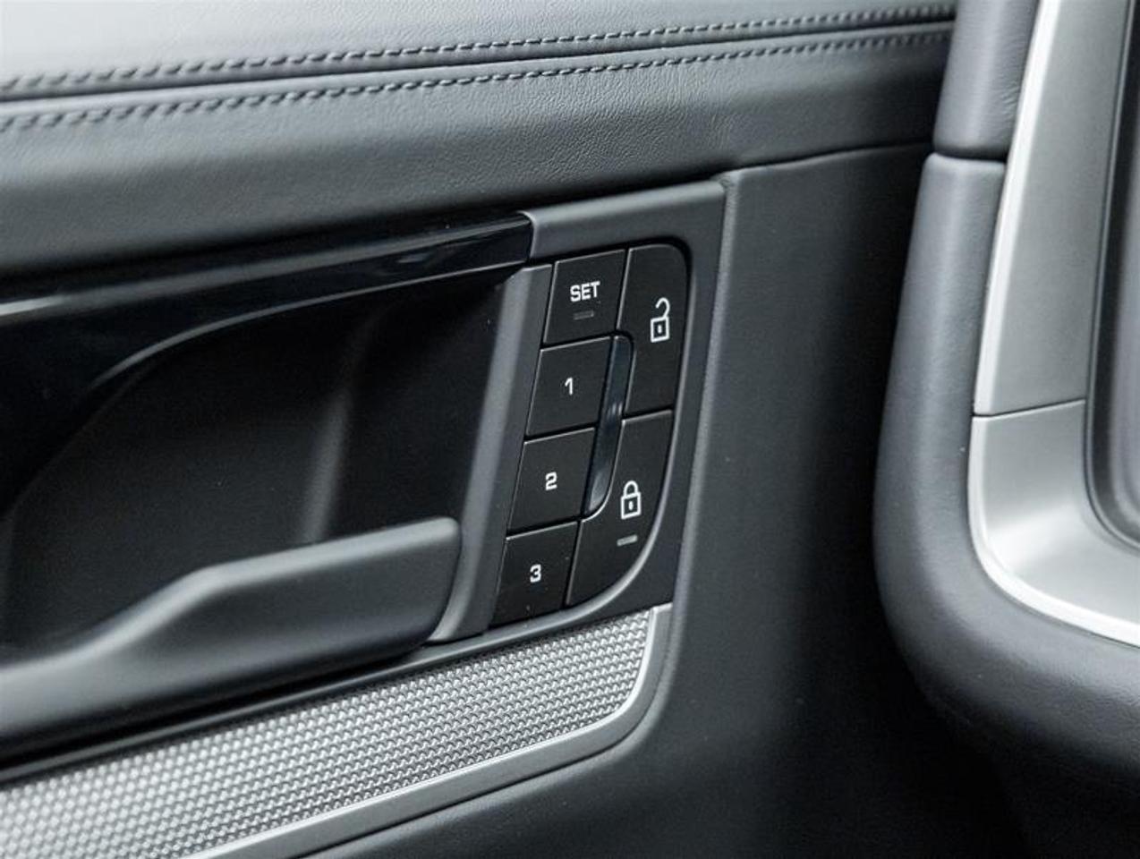 2026 Porsche Cayenne  Photo