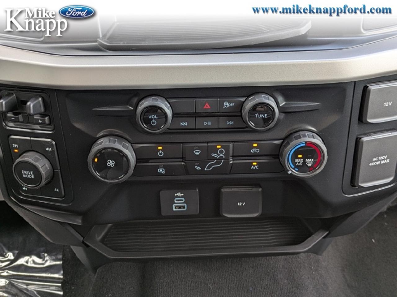 2026 Ford F-350 Super Duty XLT Photo