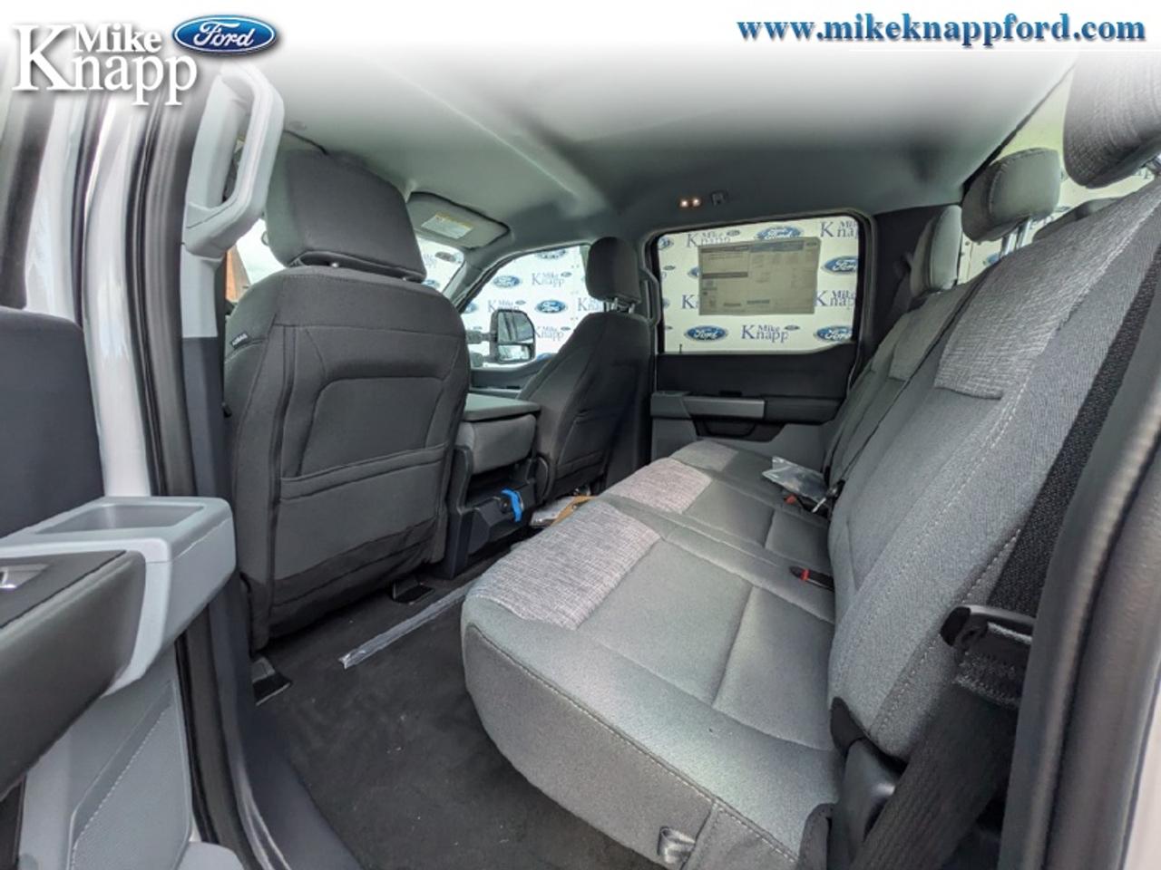 2026 Ford F-350 Super Duty XLT Photo