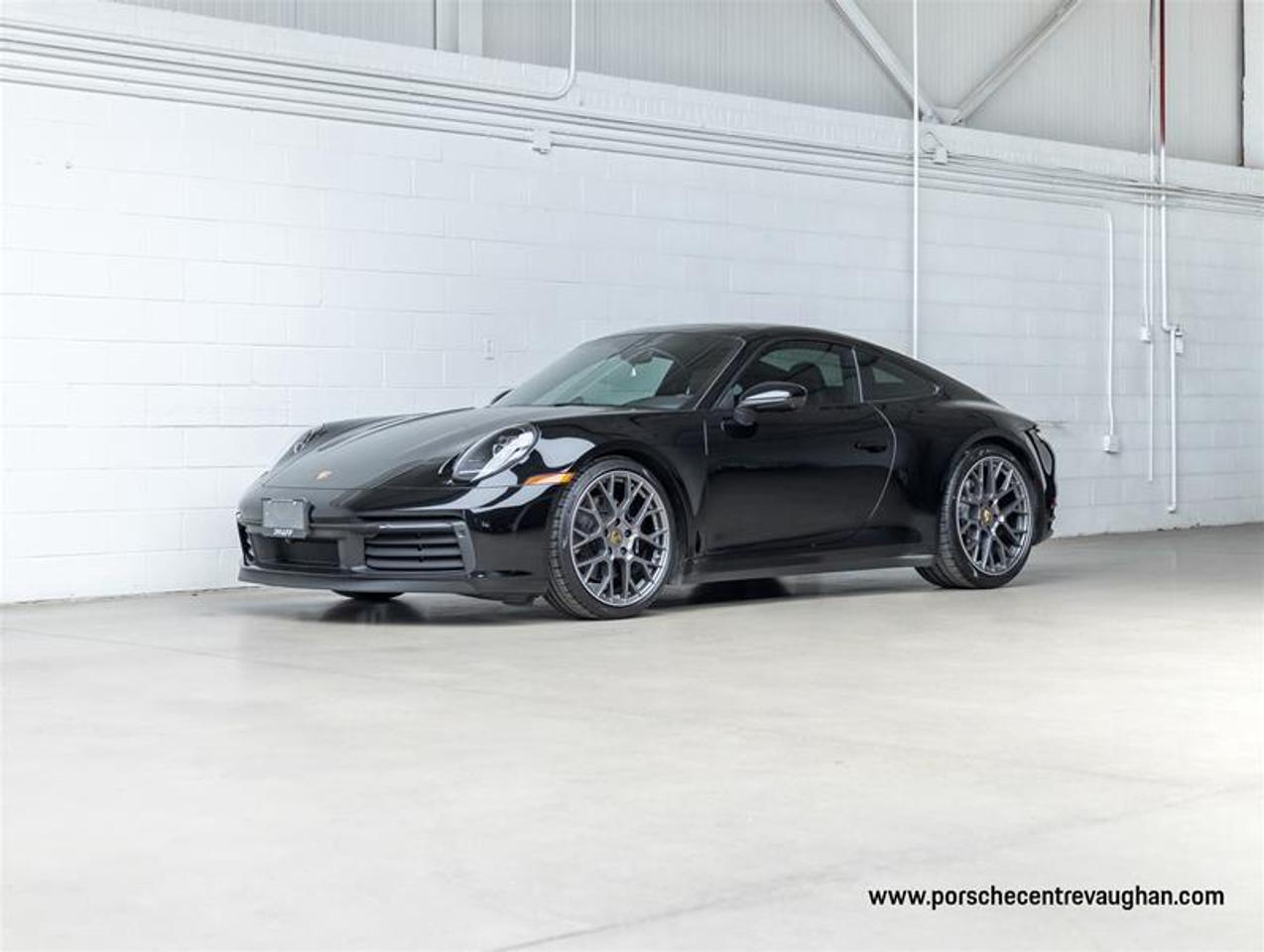 2022 Porsche 911  Photo0