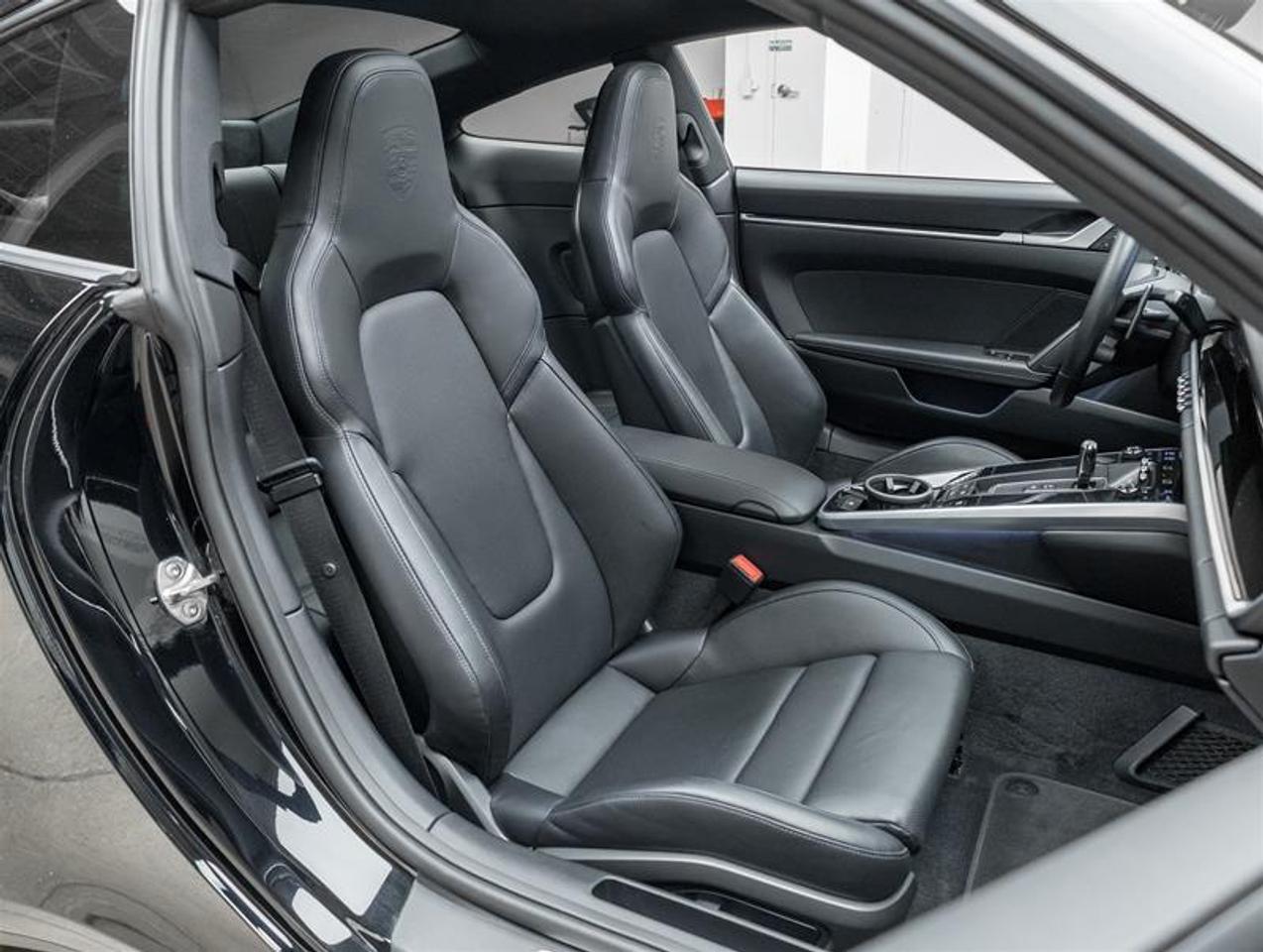 2022 Porsche 911  Photo