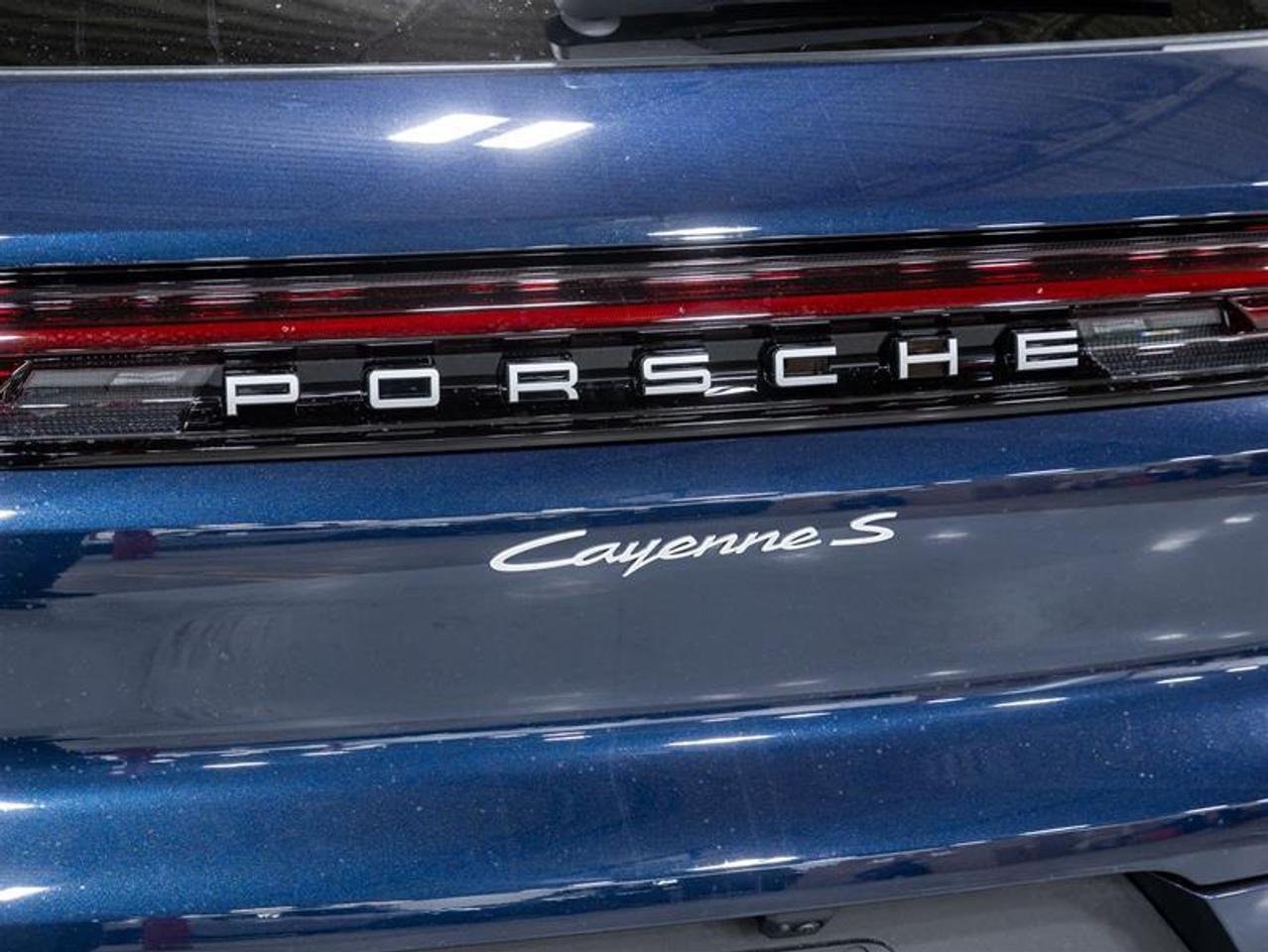 2025 Porsche Cayenne  Photo