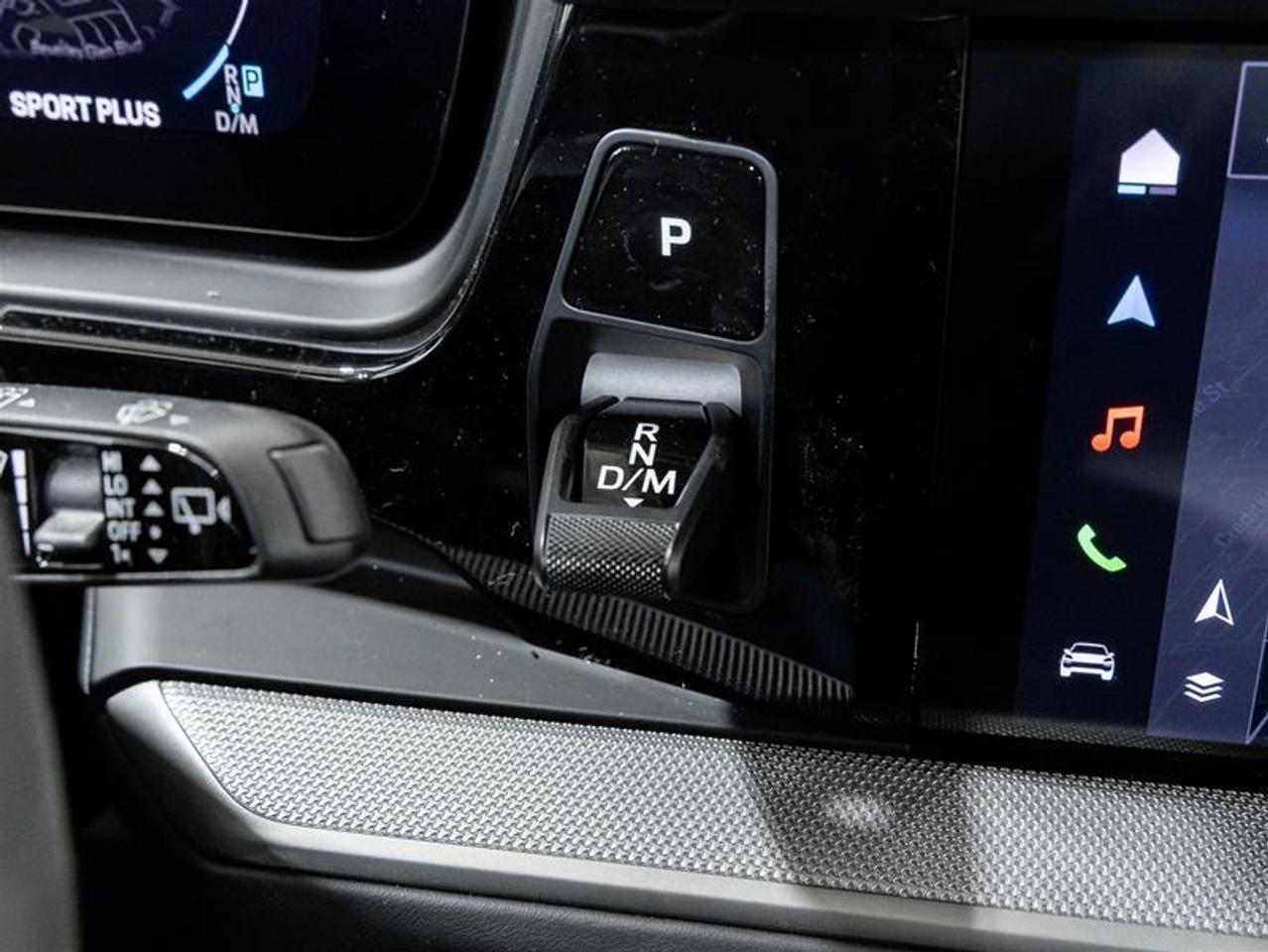2025 Porsche Cayenne  Photo
