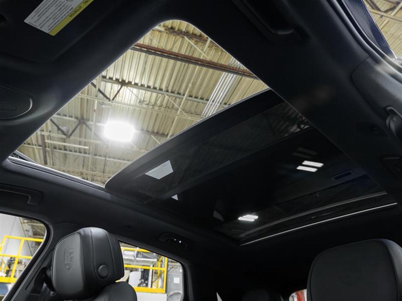 2025 Porsche Cayenne  Photo