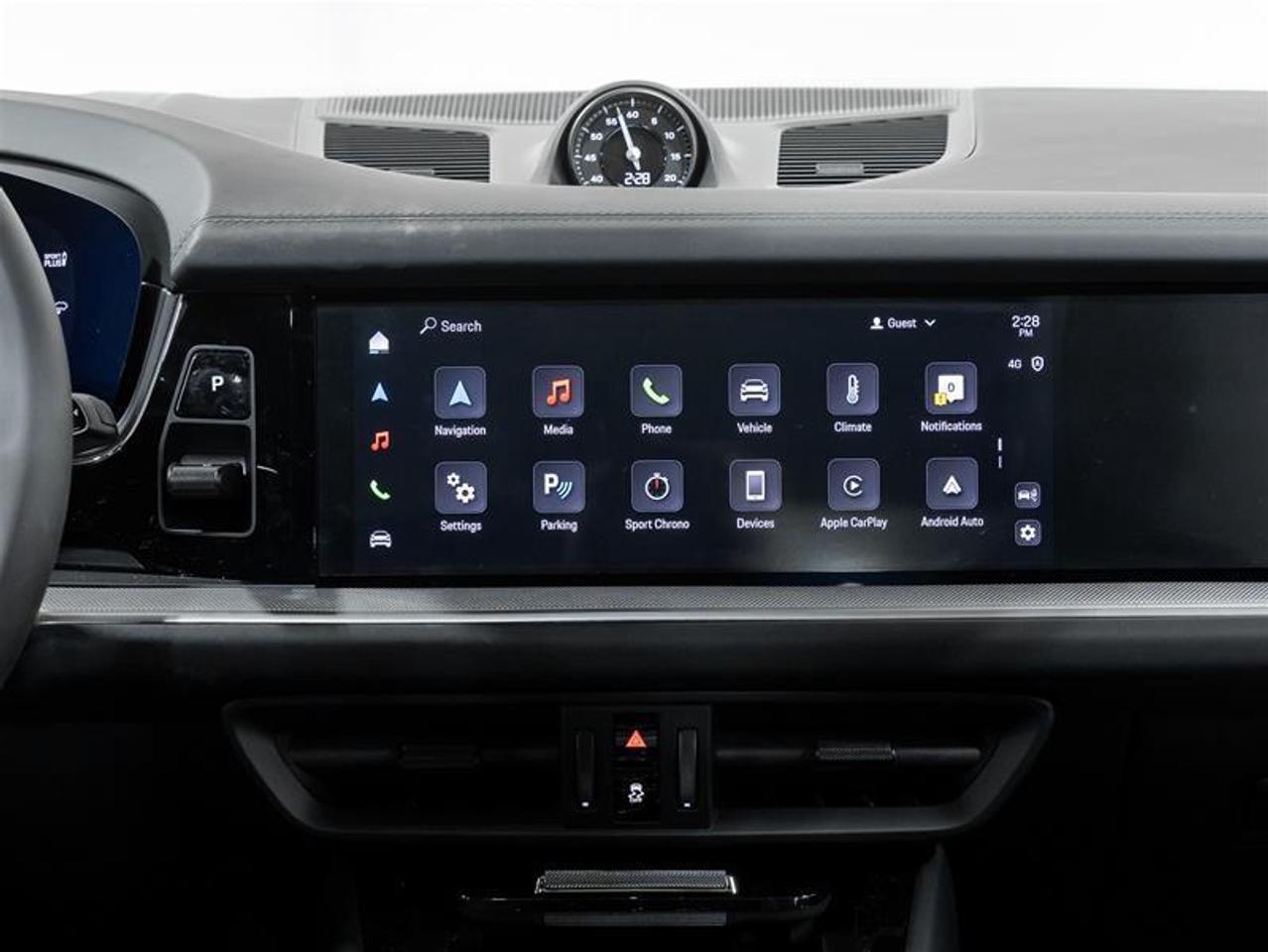 2025 Porsche Cayenne  Photo