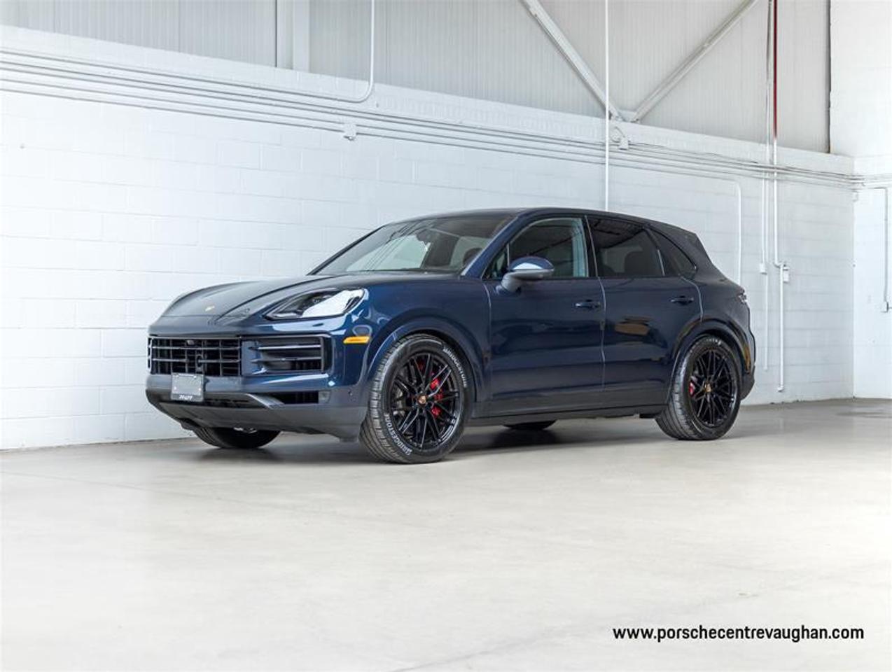 2025 Porsche Cayenne  Photo0