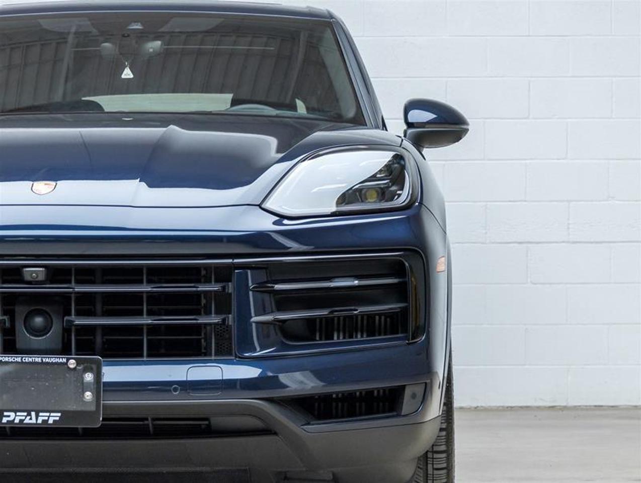 2025 Porsche Cayenne  Photo
