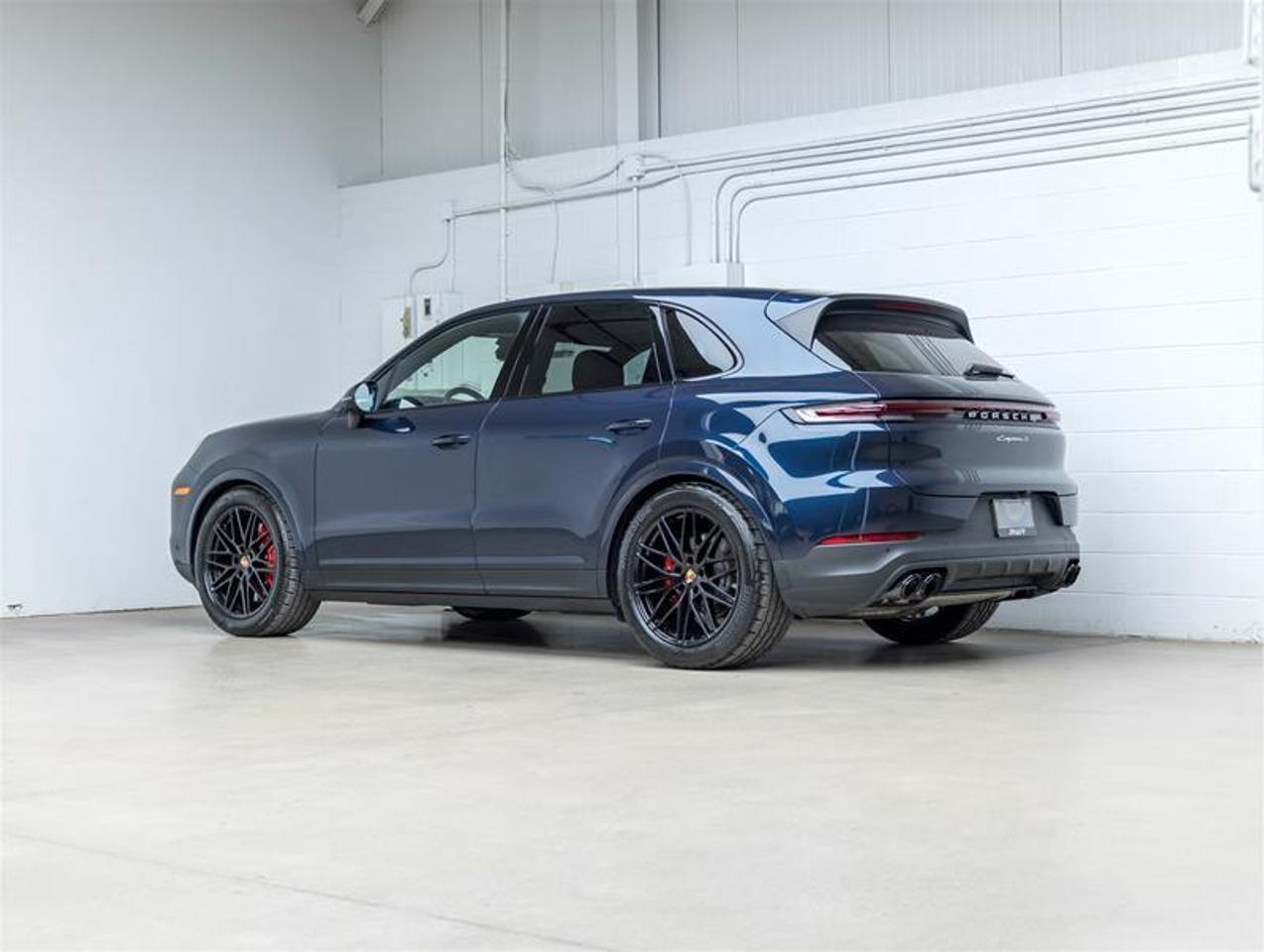 2025 Porsche Cayenne  Photo