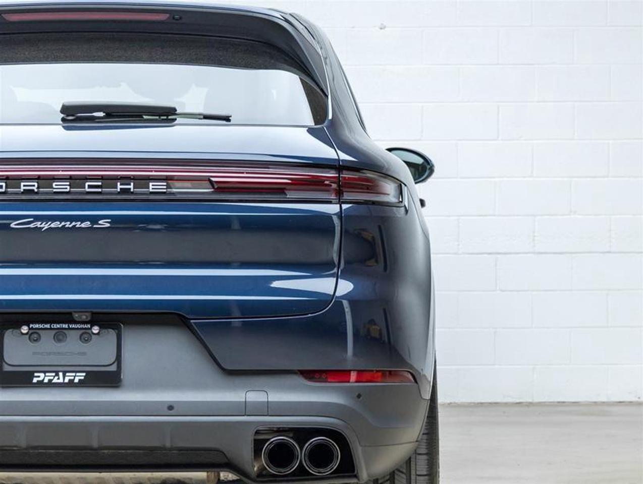 2025 Porsche Cayenne  Photo