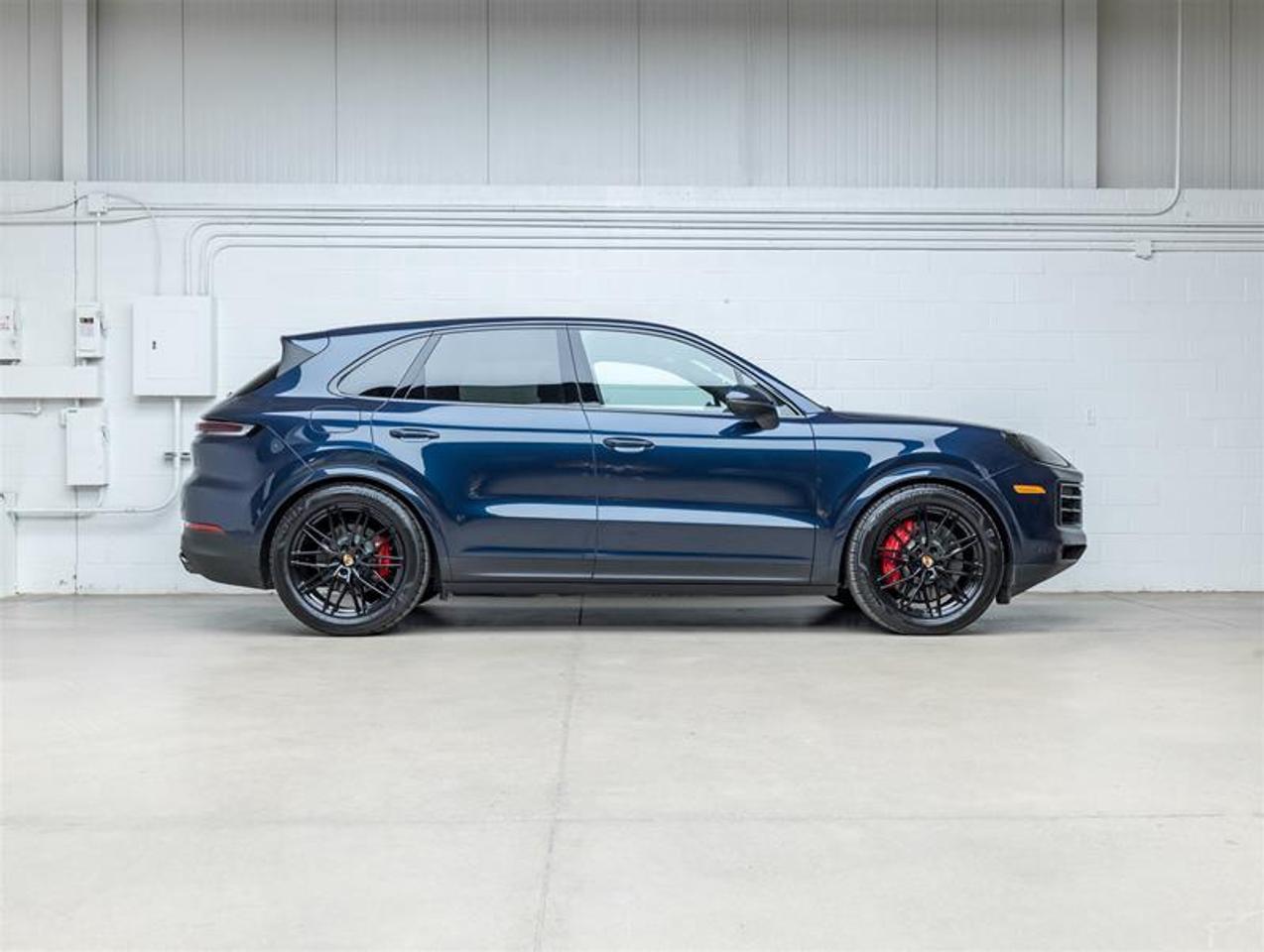 2025 Porsche Cayenne  Photo
