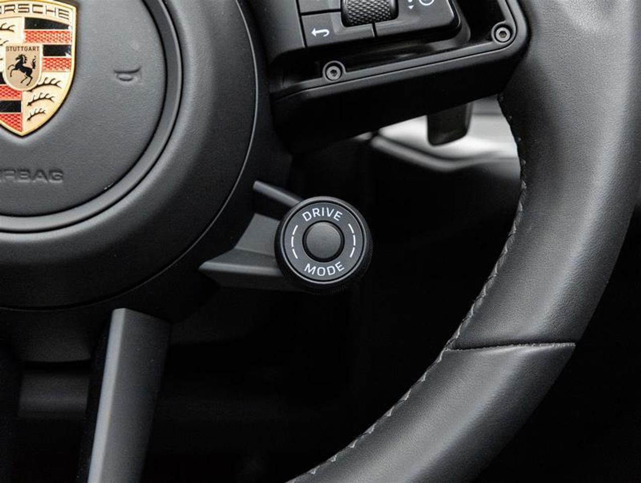 2025 Porsche Cayenne  Photo