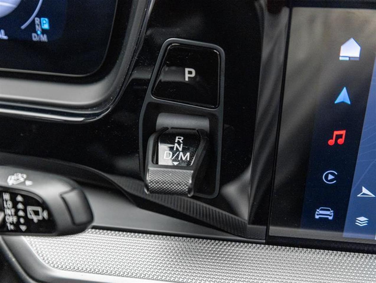 2025 Porsche Cayenne  Photo
