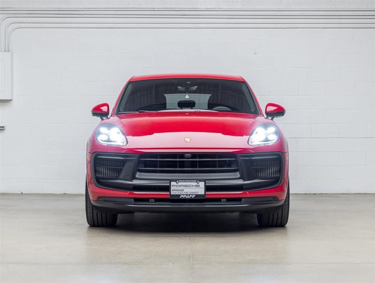2023 Porsche Macan  Photo