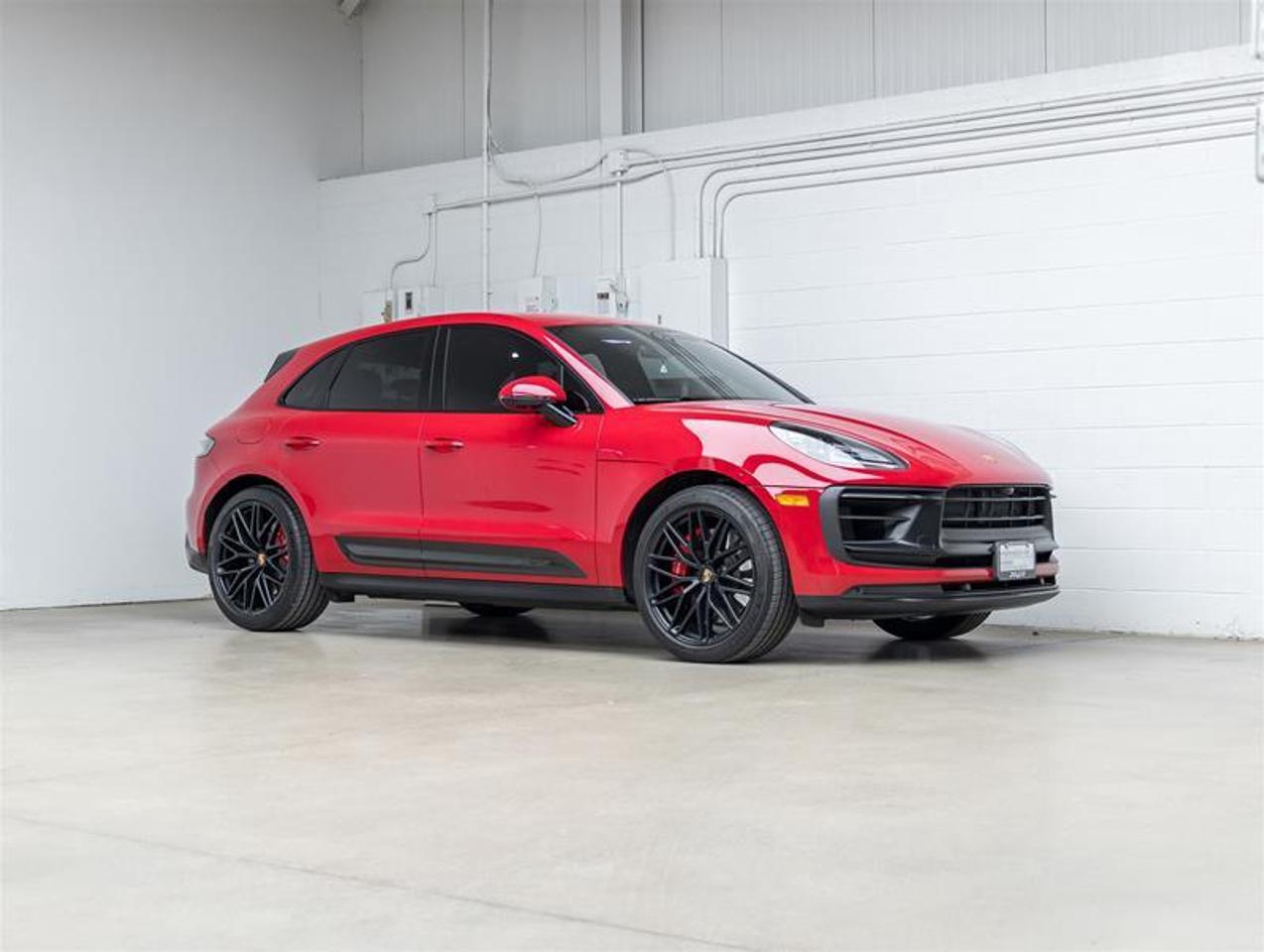 2023 Porsche Macan  Photo