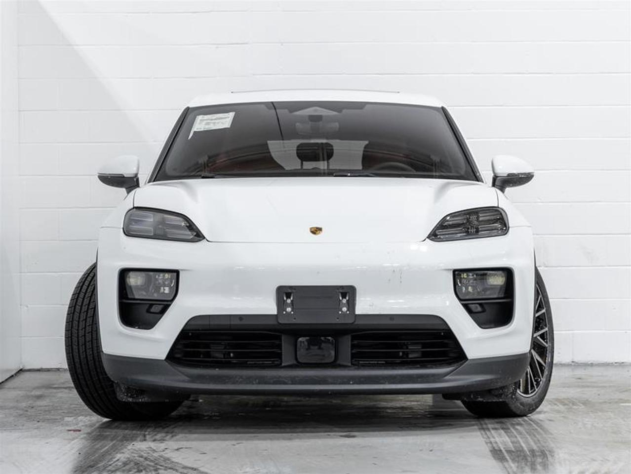 2025 Porsche Macan  Photo