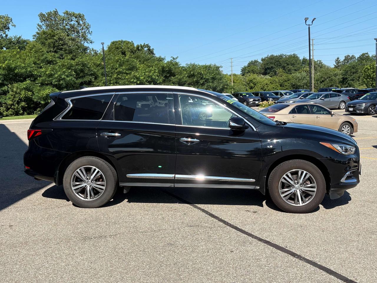 2020 Infiniti QX60 Essential AWD   Java Leather Interior   Clean Photo