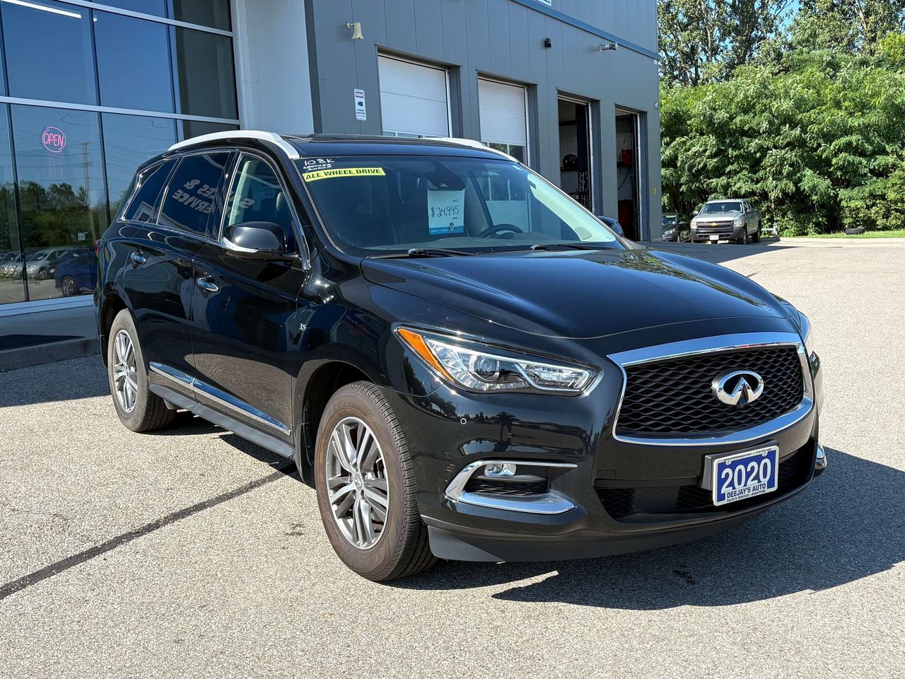 2020 Infiniti QX60 Essential AWD   Java Leather Interior   Clean Photo5