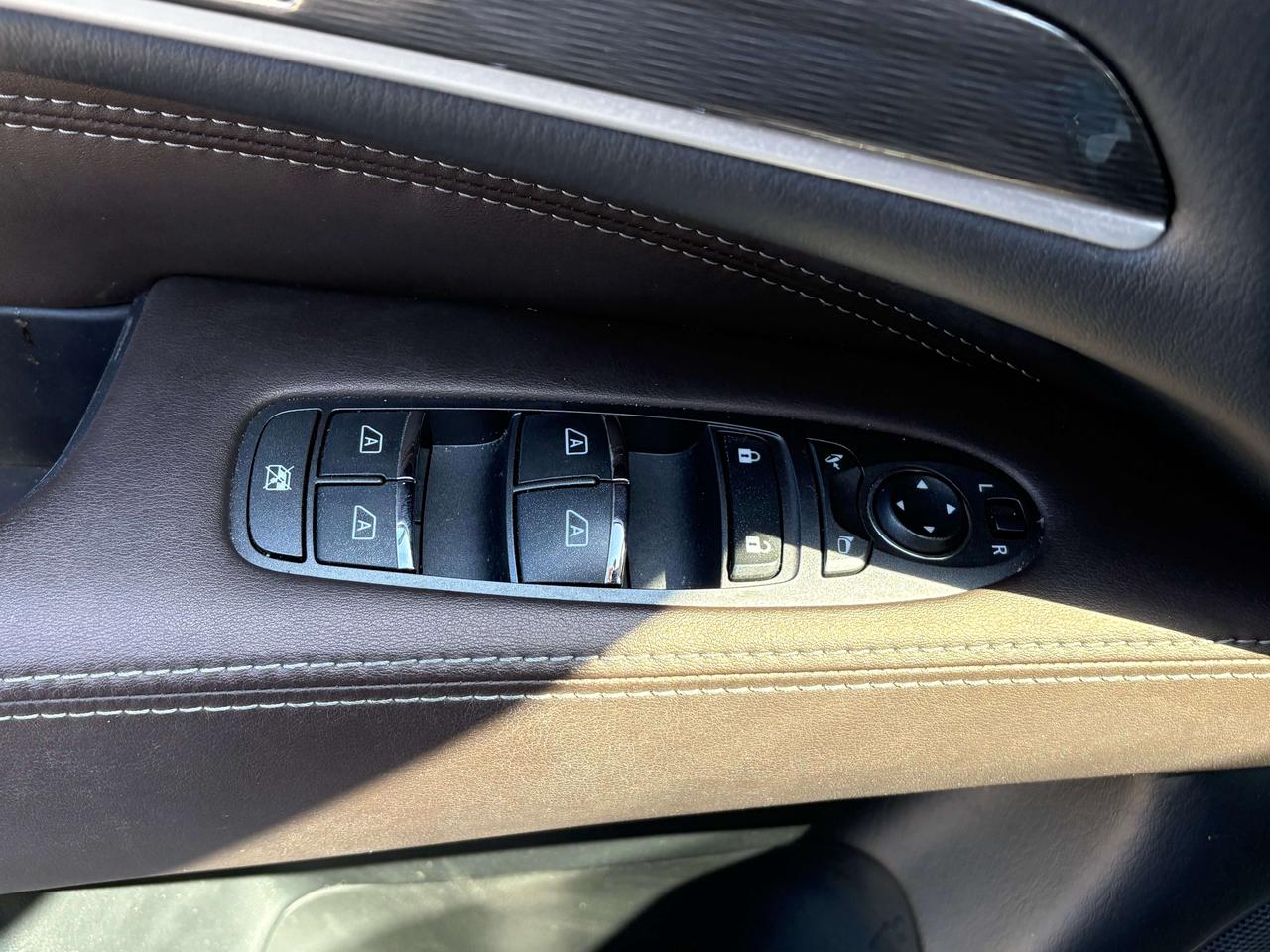 2020 Infiniti QX60 Essential AWD   Java Leather Interior   Clean Photo