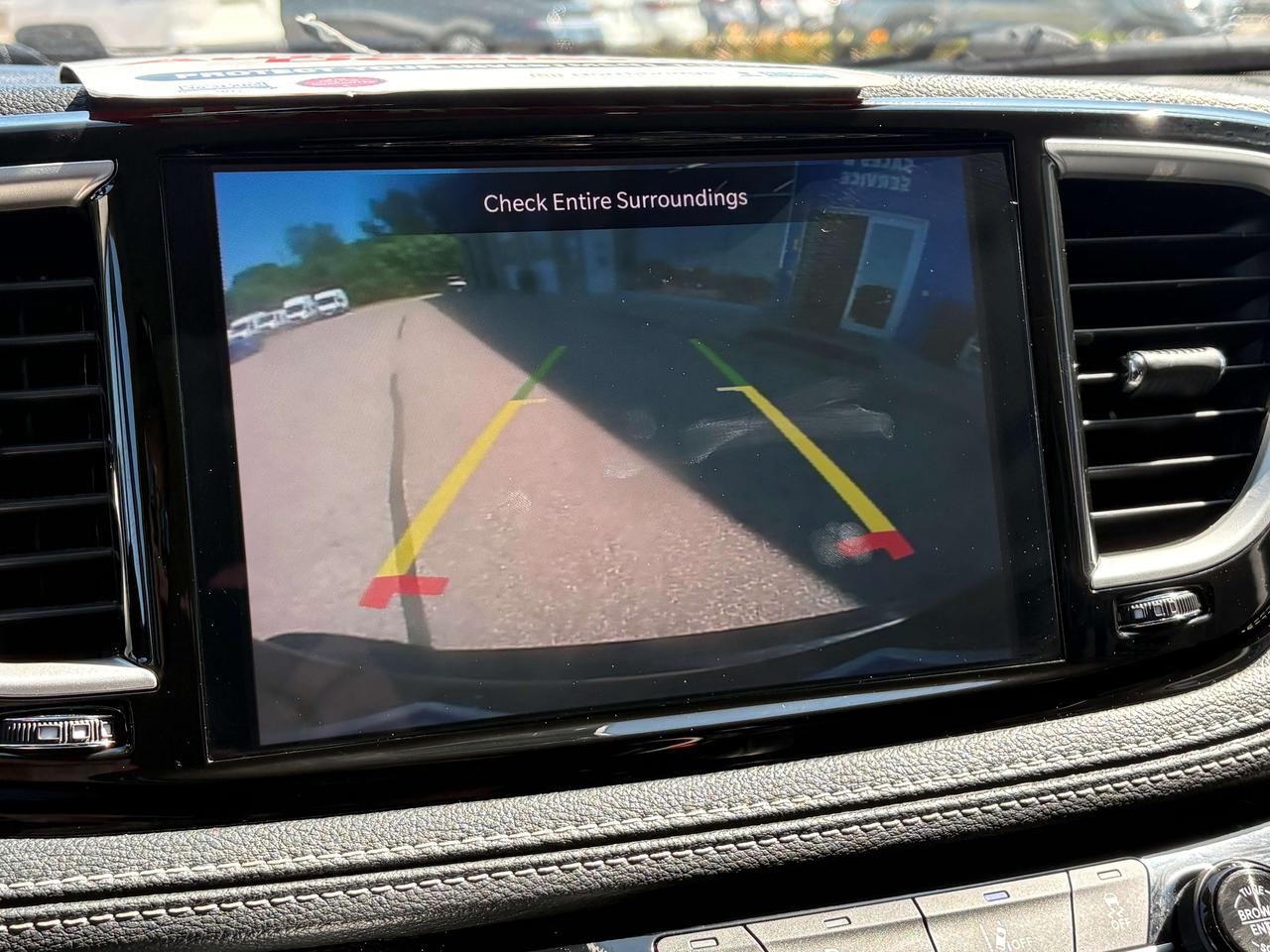 2024 Chrysler Pacifica Touring-L Photo