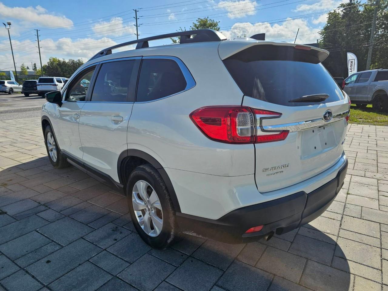 2024 Subaru ASCENT Convenience 8-Passenger (CVT) 4dr All-Wheel Drive Photo