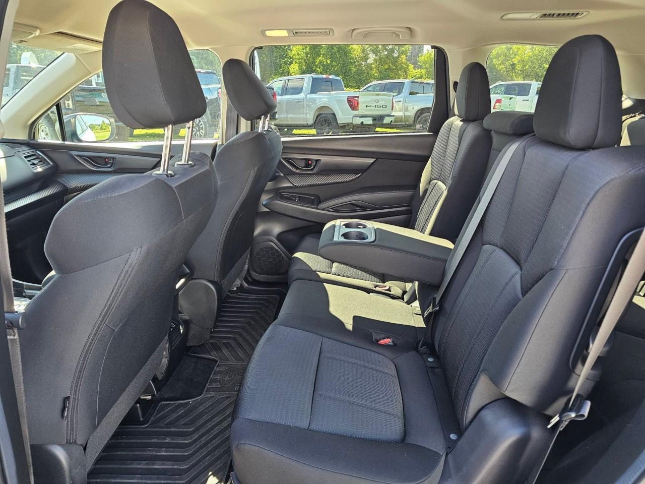 2024 Subaru ASCENT Convenience 8-Passenger (CVT) 4dr All-Wheel Drive Photo