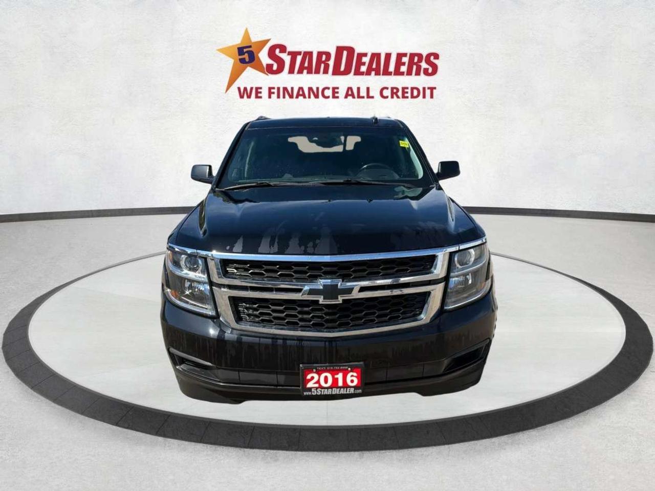 2016 Chevrolet Tahoe LT 5.3 V8 NAV LEATHER SUNROOF MUST SEE! Photo1