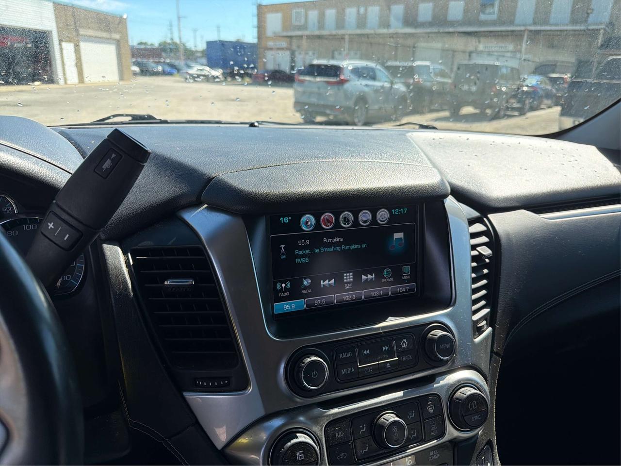 2016 Chevrolet Tahoe LT 5.3 V8 NAV LEATHER SUNROOF MUST SEE! Photo