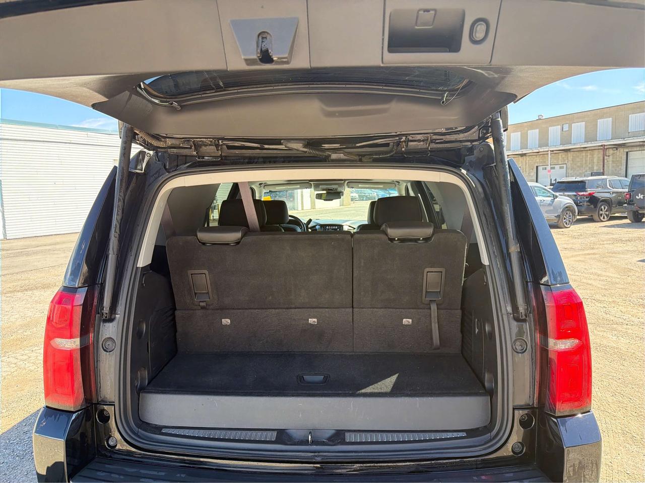 2016 Chevrolet Tahoe LT 5.3 V8 NAV LEATHER SUNROOF MUST SEE! Photo