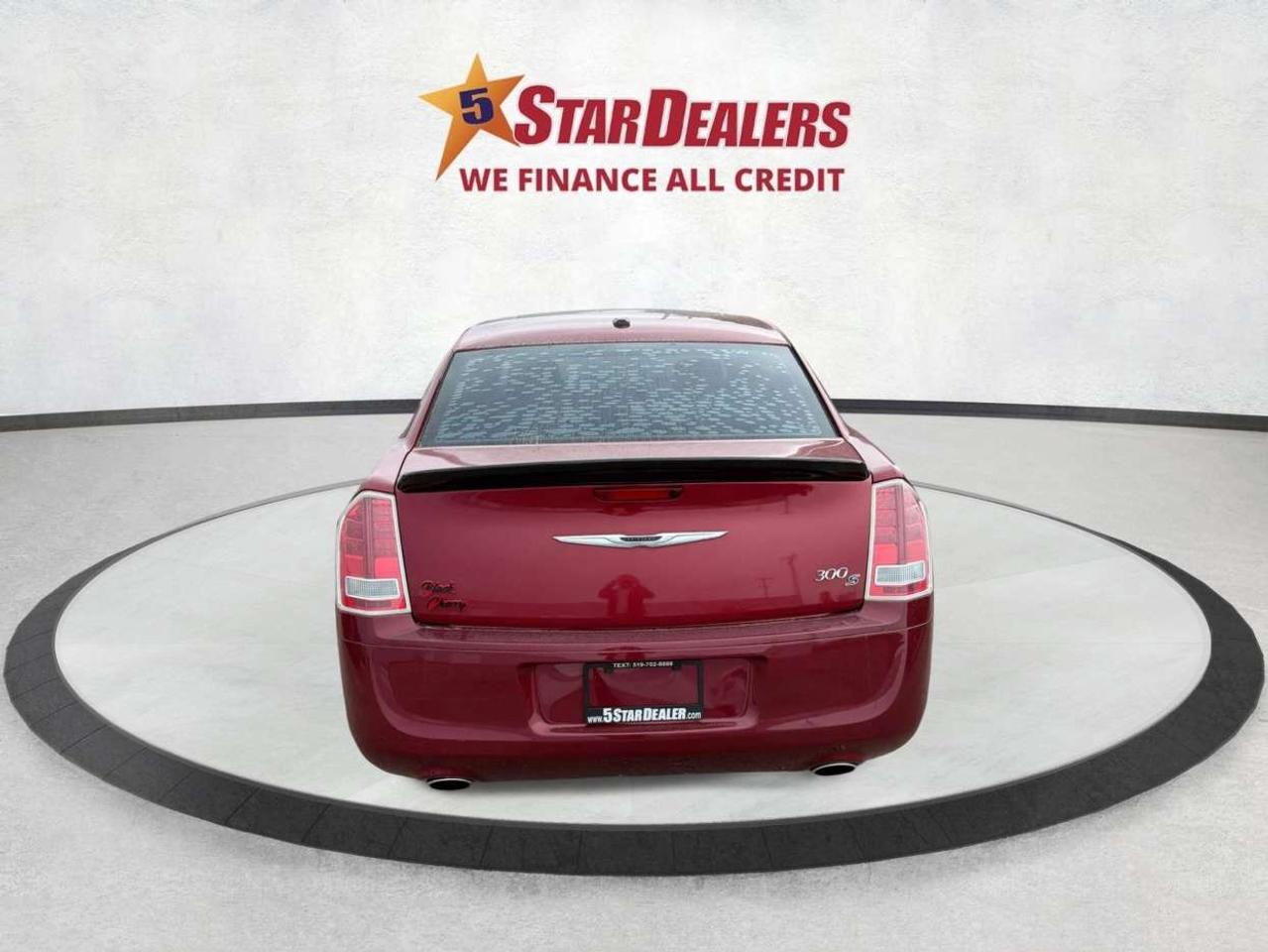 2012 Chrysler 300 300S V6 NAV LEATHER SUNROOF WE FINANCE ALL CREDIT! Photo