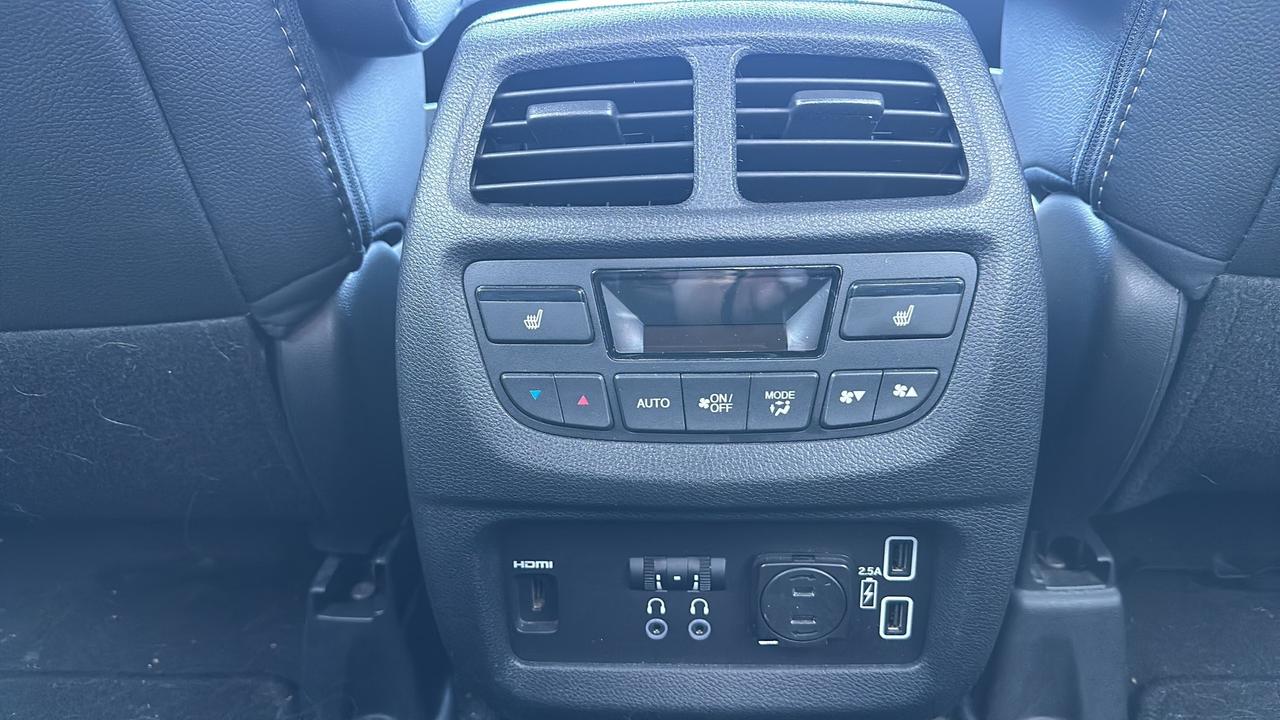 2019 Honda Pilot 7 PASSENGER Photo
