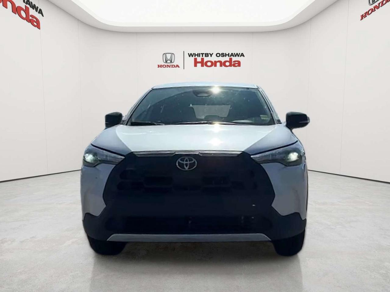 2026 Toyota Corolla Cross LE Photo