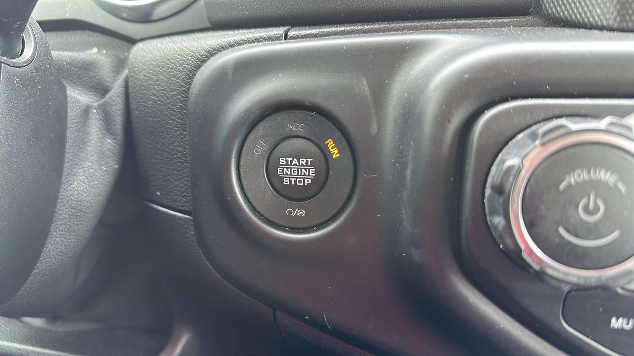 2021 Jeep Wrangler Unlimited Sahara Photo