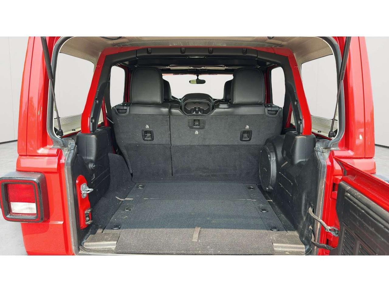 2021 Jeep Wrangler Unlimited Sahara Photo