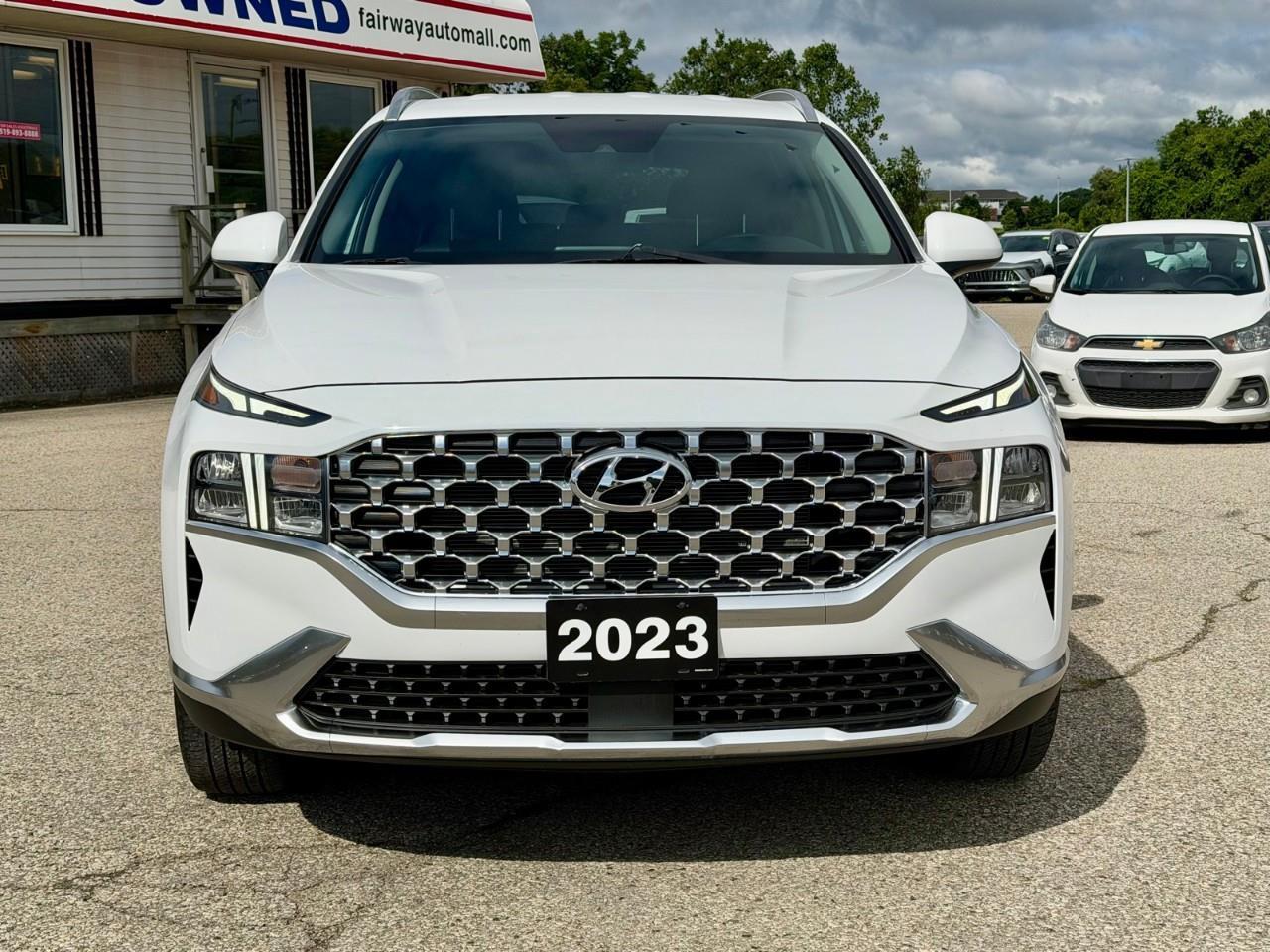 2023 Hyundai Santa Fe Preferred 4dr All-Wheel Drive Photo