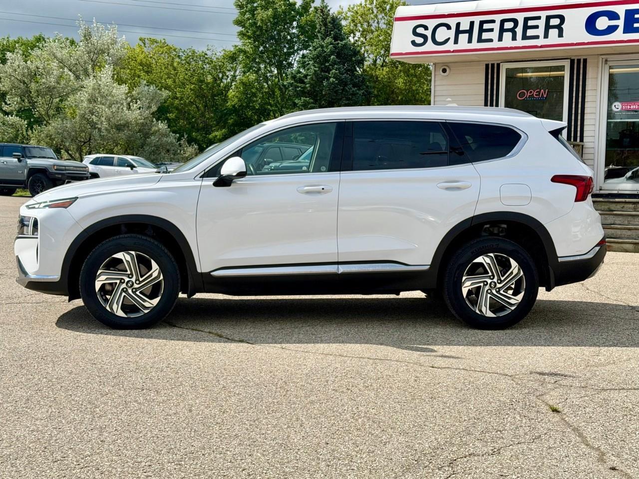 2023 Hyundai Santa Fe Preferred 4dr All-Wheel Drive Photo