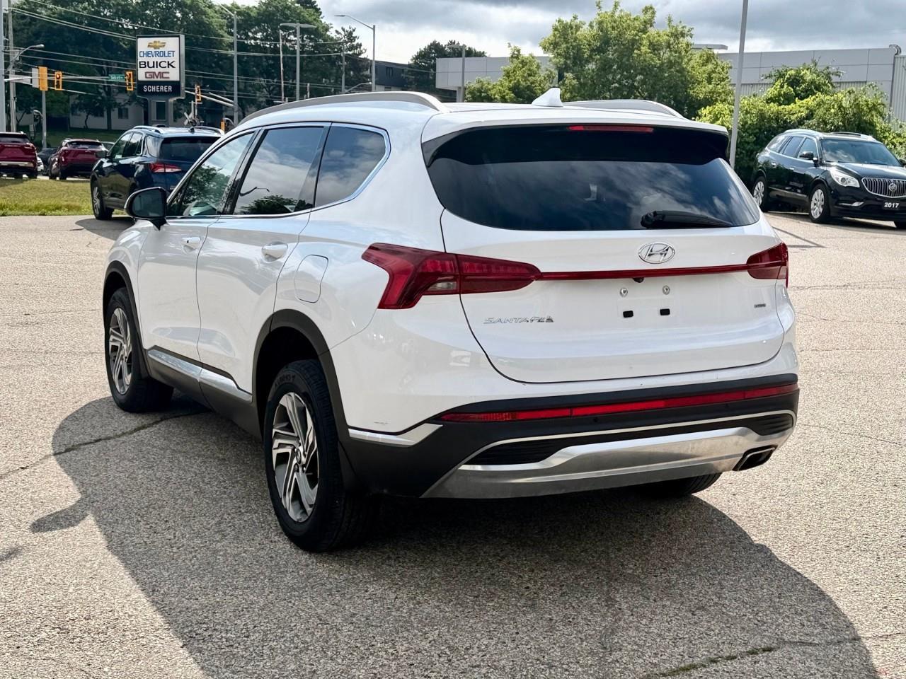 2023 Hyundai Santa Fe Preferred 4dr All-Wheel Drive Photo