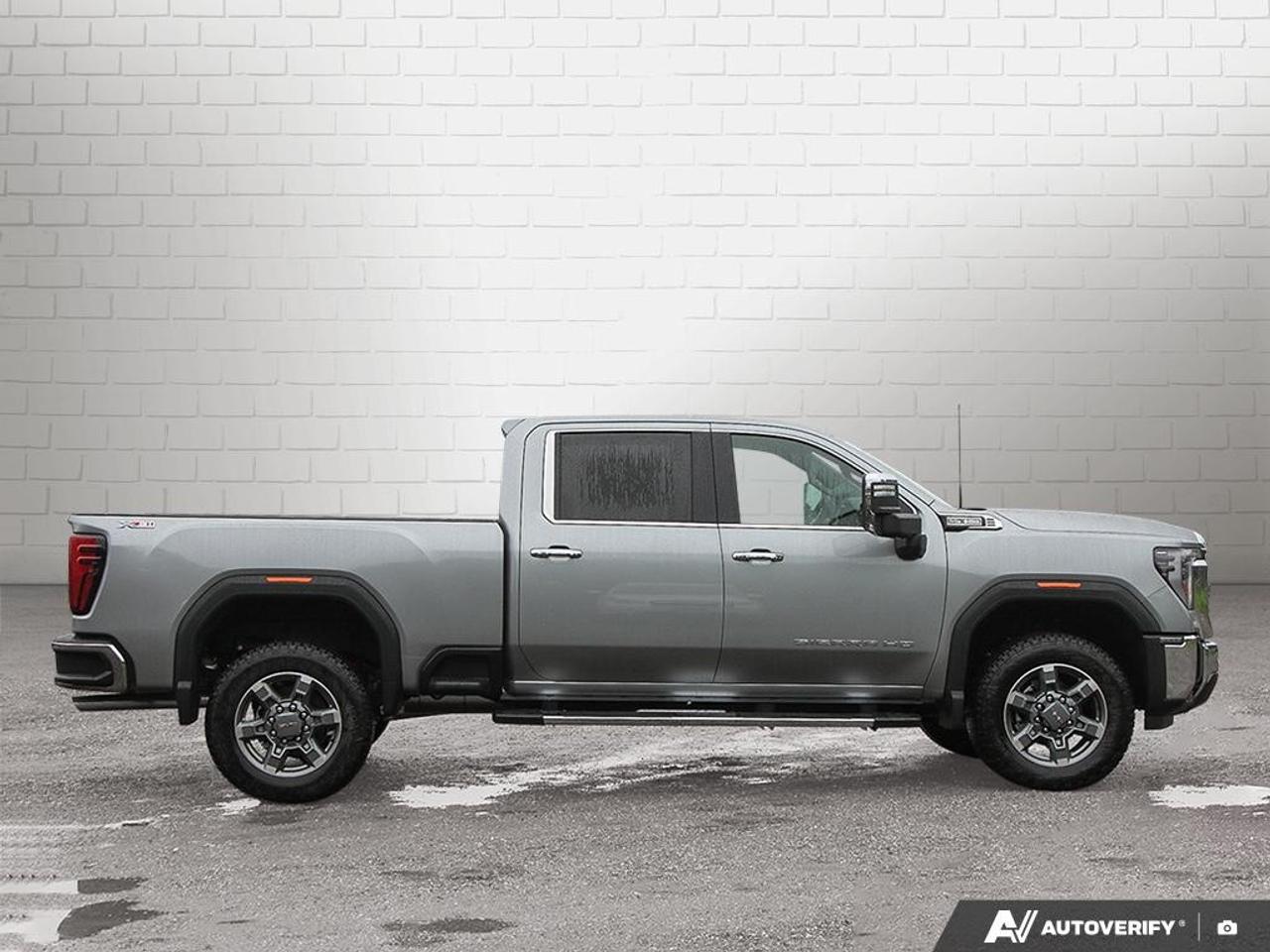 2026 GMC Sierra 3500HD 4WD Crew Cab Standard Box SLT Photo