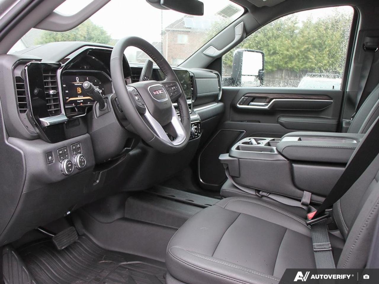 2026 GMC Sierra 3500HD 4WD Crew Cab Standard Box SLT Photo